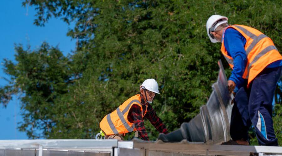 Expert Emergency Roof Repairs services in Goodrich, MI